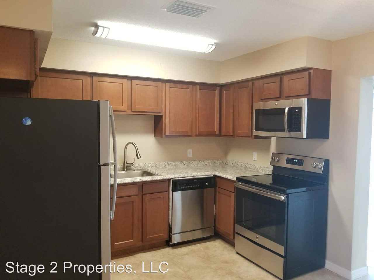 6711 Ridge Crest Dr - Photo 3 of 17