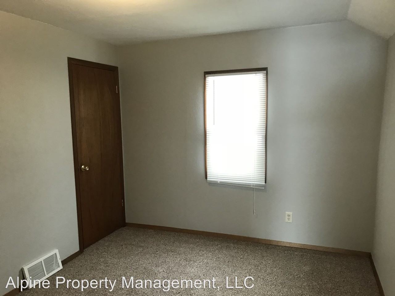 1427 N Dakota Ave - Photo 2 of 8