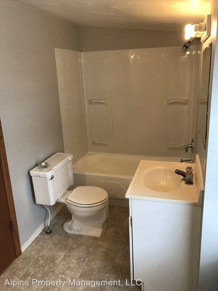 1427 N Dakota Ave - Photo 3 of 8