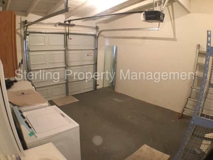 1973 Highland St - Photo 3 of 8