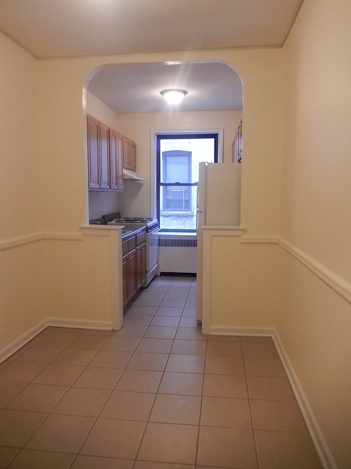 Creston Ave & E Kingsbridge Road #3b