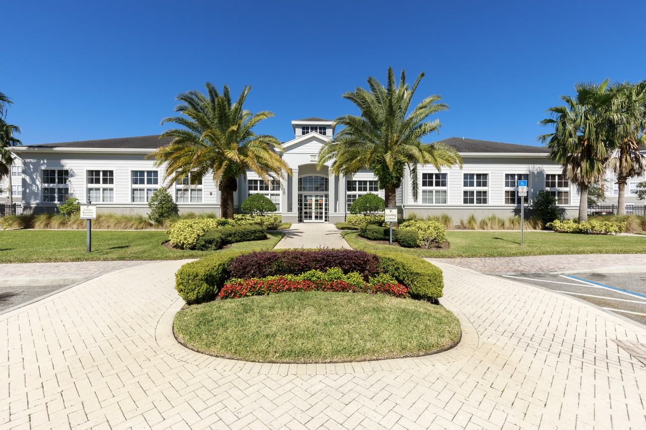 Crowntree Lakes - Photo 2 of 23