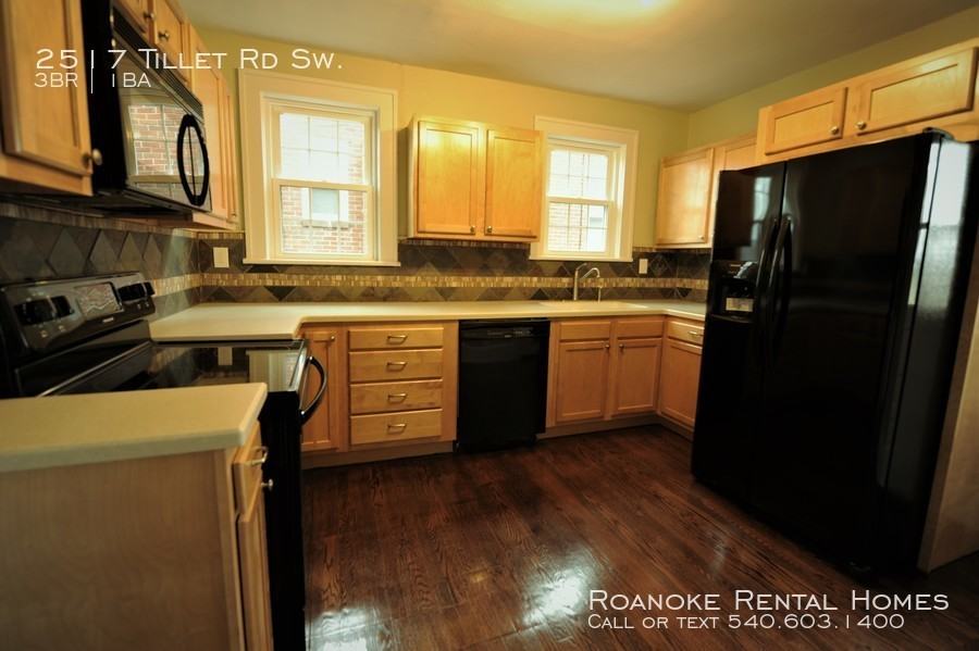 2517 Tillett Rd SW - Photo 3 of 13