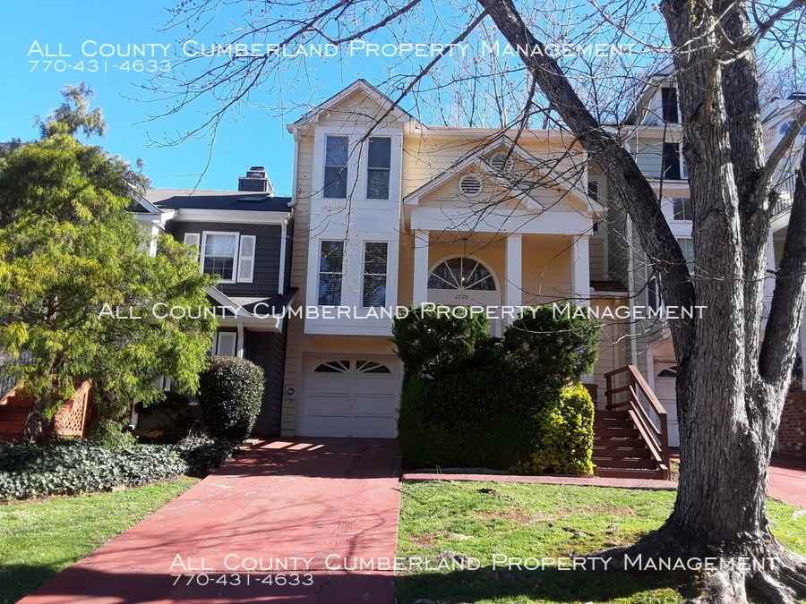 2200 Goodwood Blvd SE - Photo 2 of 47