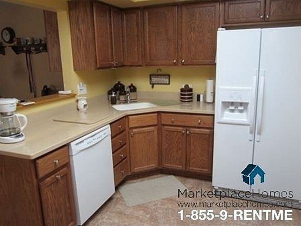 1491 Armstrong Ln - Photo 3 of 17