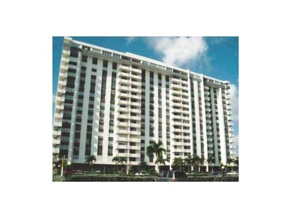 1849 S OCEAN DR - Photo 3 of 6