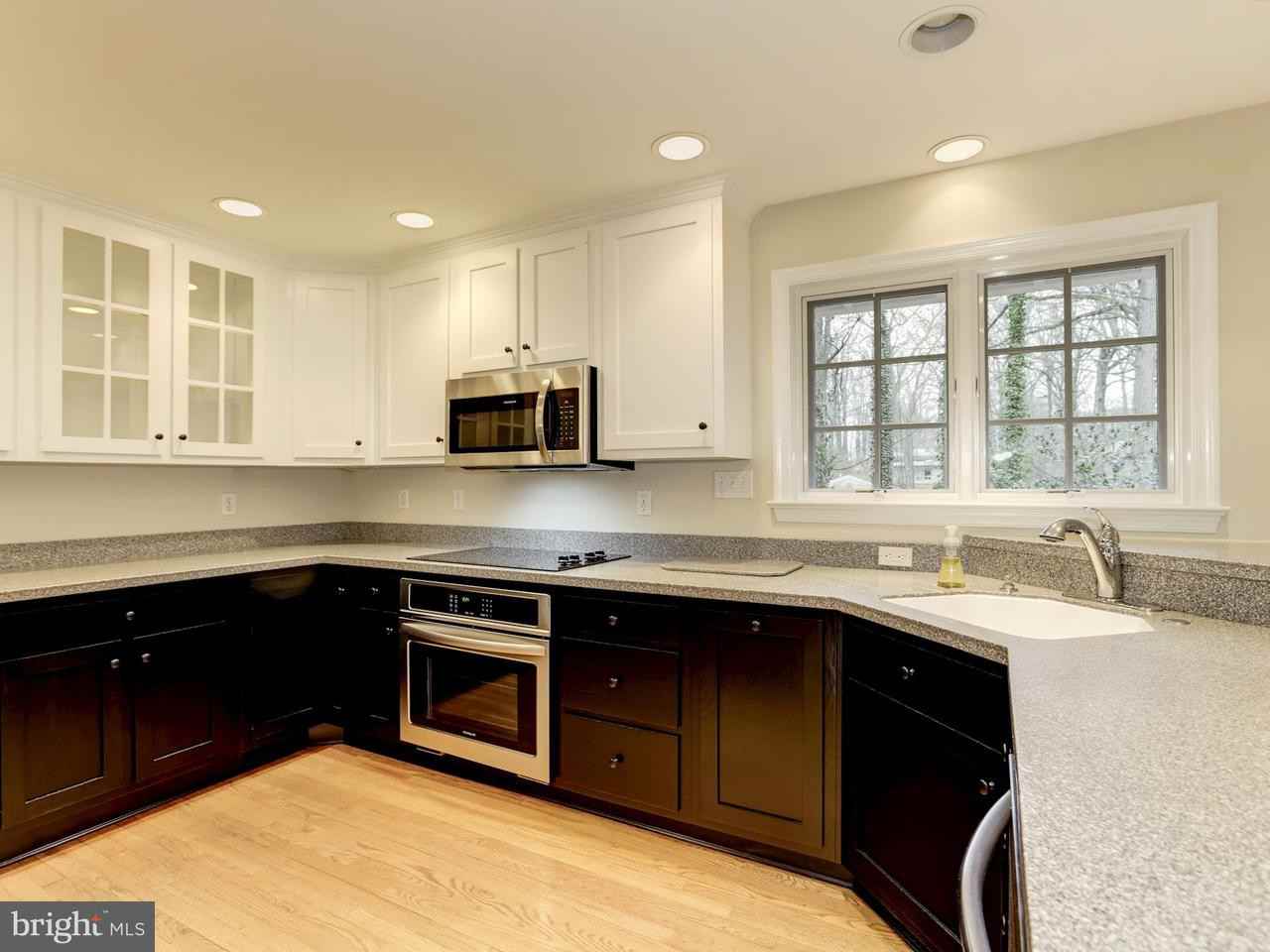 3411 Rusticway Ln - Photo 3 of 26