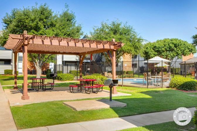 Avenida Crossing - Photo 2 of 12