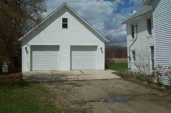 15884 W Brant Rd - Photo 2 of 10