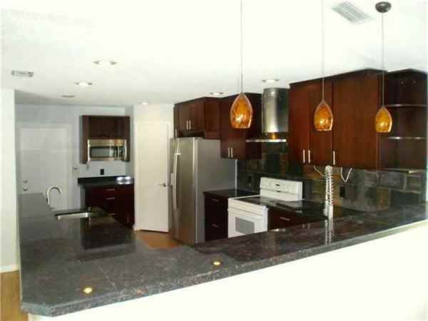 12204 Quilting Ln - Photo 3 of 6