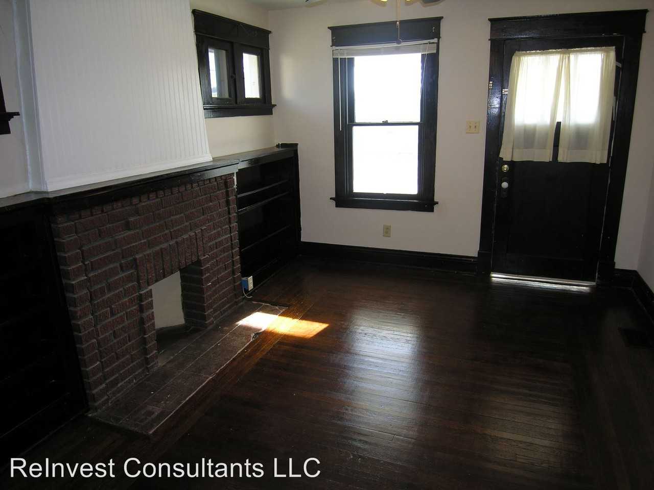 1886 E Galbraith Rd - Photo 2 of 20