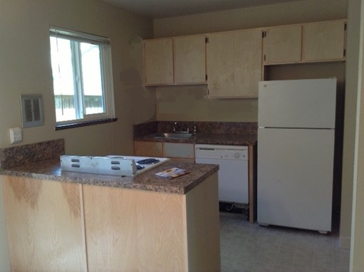 527 NE 63rd Ave - Photo 3 of 9