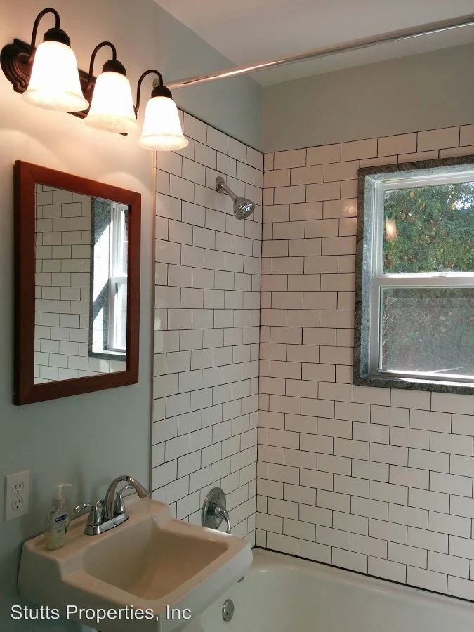 812 Grand Ave - Photo 2 of 30