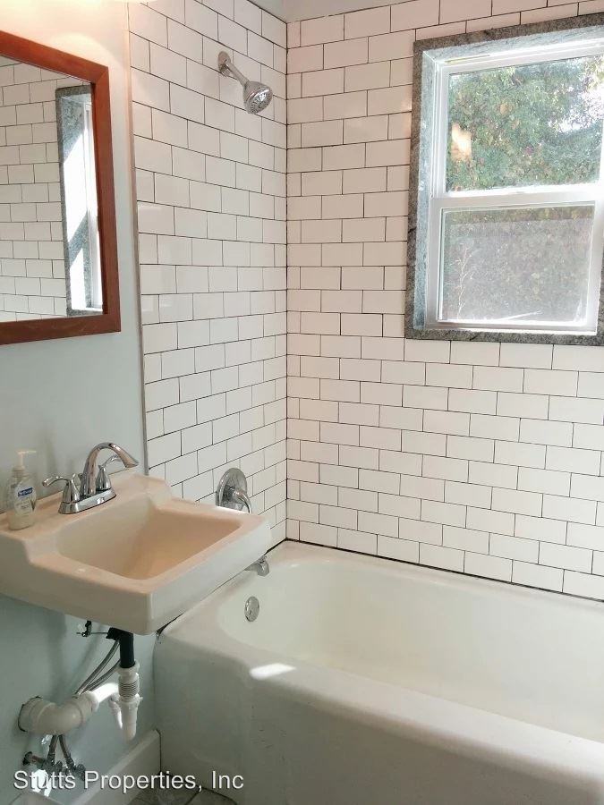 812 Grand Ave - Photo 3 of 30