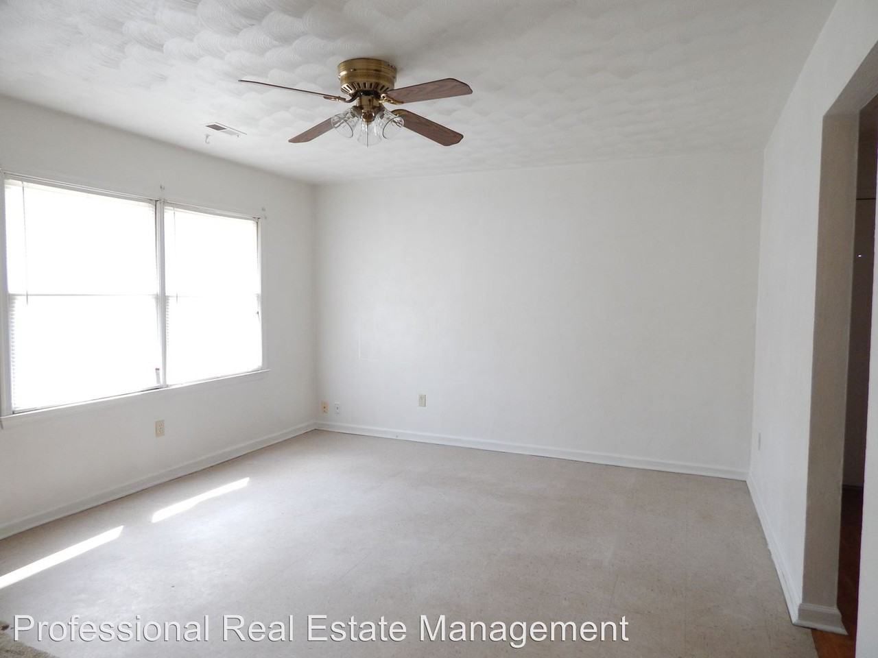 1113 Hampton Ave - Photo 2 of 12
