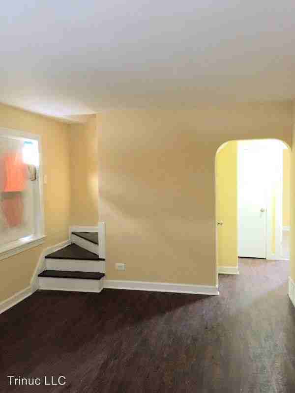 1418 W 112th St - Photo 2 of 12