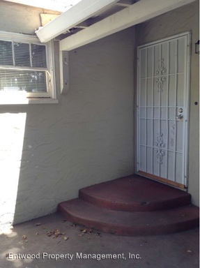 619 Cherry St - Photo 2 of 5