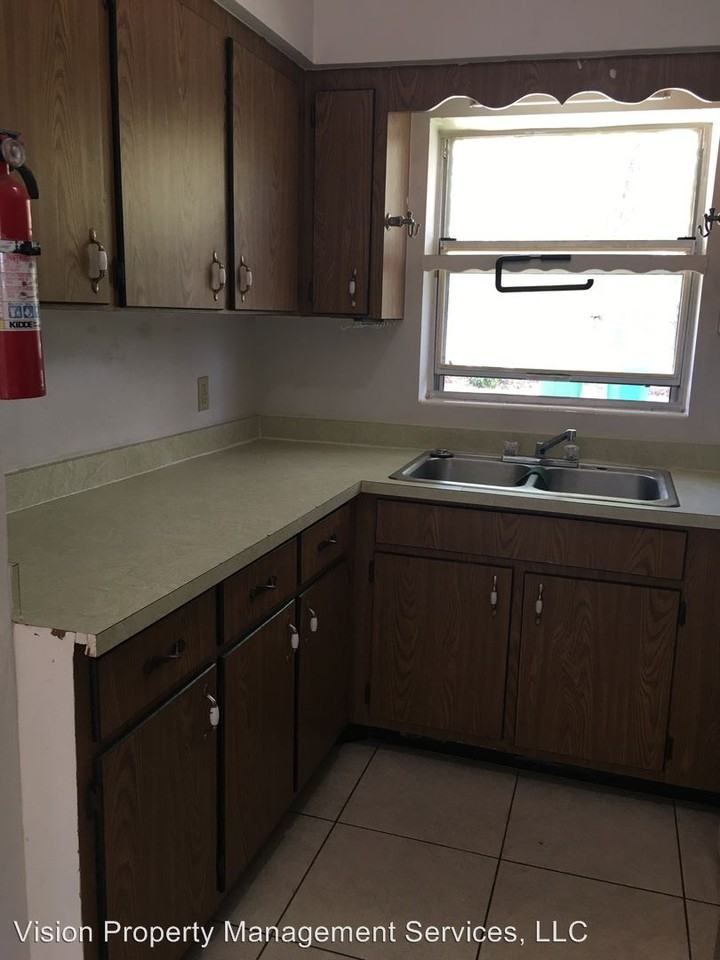 16502 SW 137th Ave - Photo 2 of 20