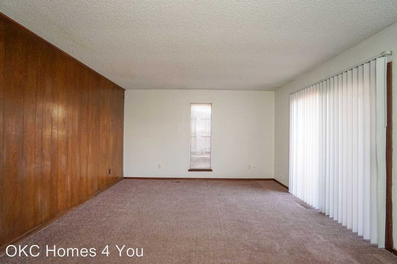 6805 Woodlake Dr - Photo 2 of 16