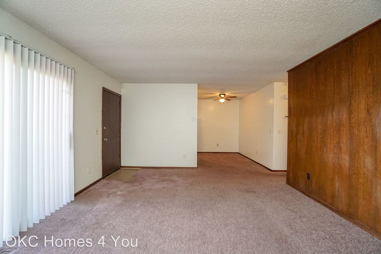 6805 Woodlake Dr - Photo 3 of 16