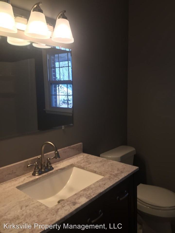 1611 E Normal St - Photo 3 of 9