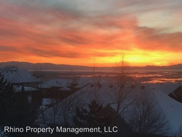 664 Eagle Ridge Dr - Photo 3 of 50