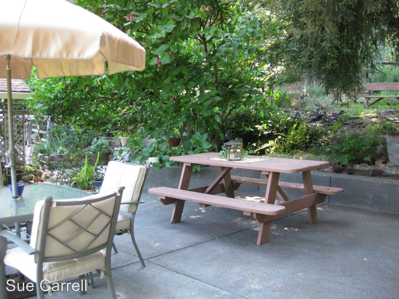 15333 Chalk Hill Rd - Photo 3 of 24