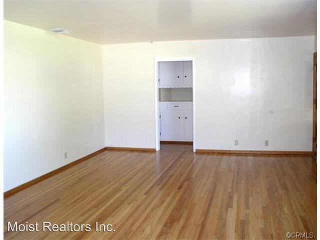 165 W Ave L - Photo 3 of 16