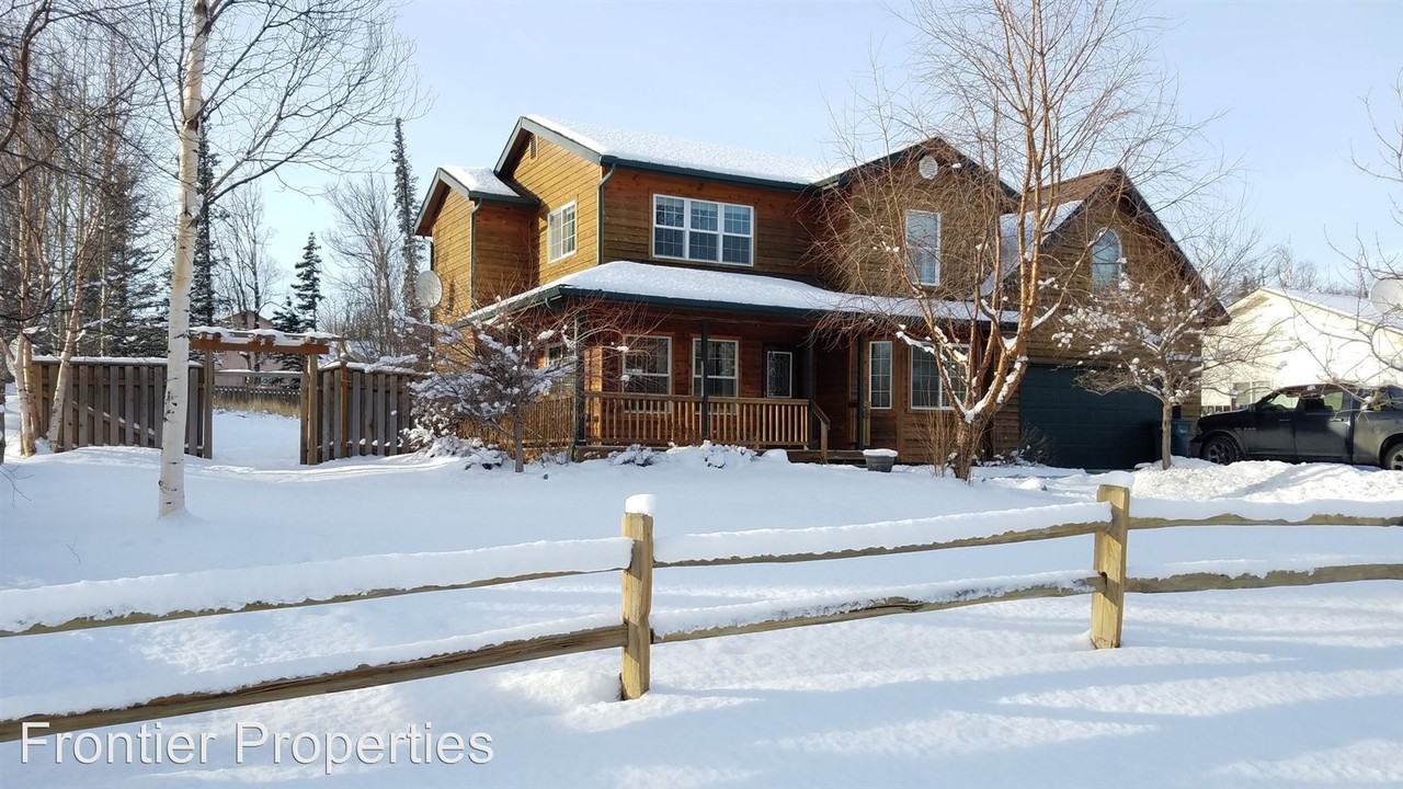 2298 N Thunder Gulch Cir - Photo 2 of 16