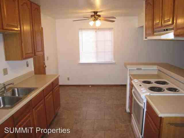 107 Novato Drive - Photo 3 of 11