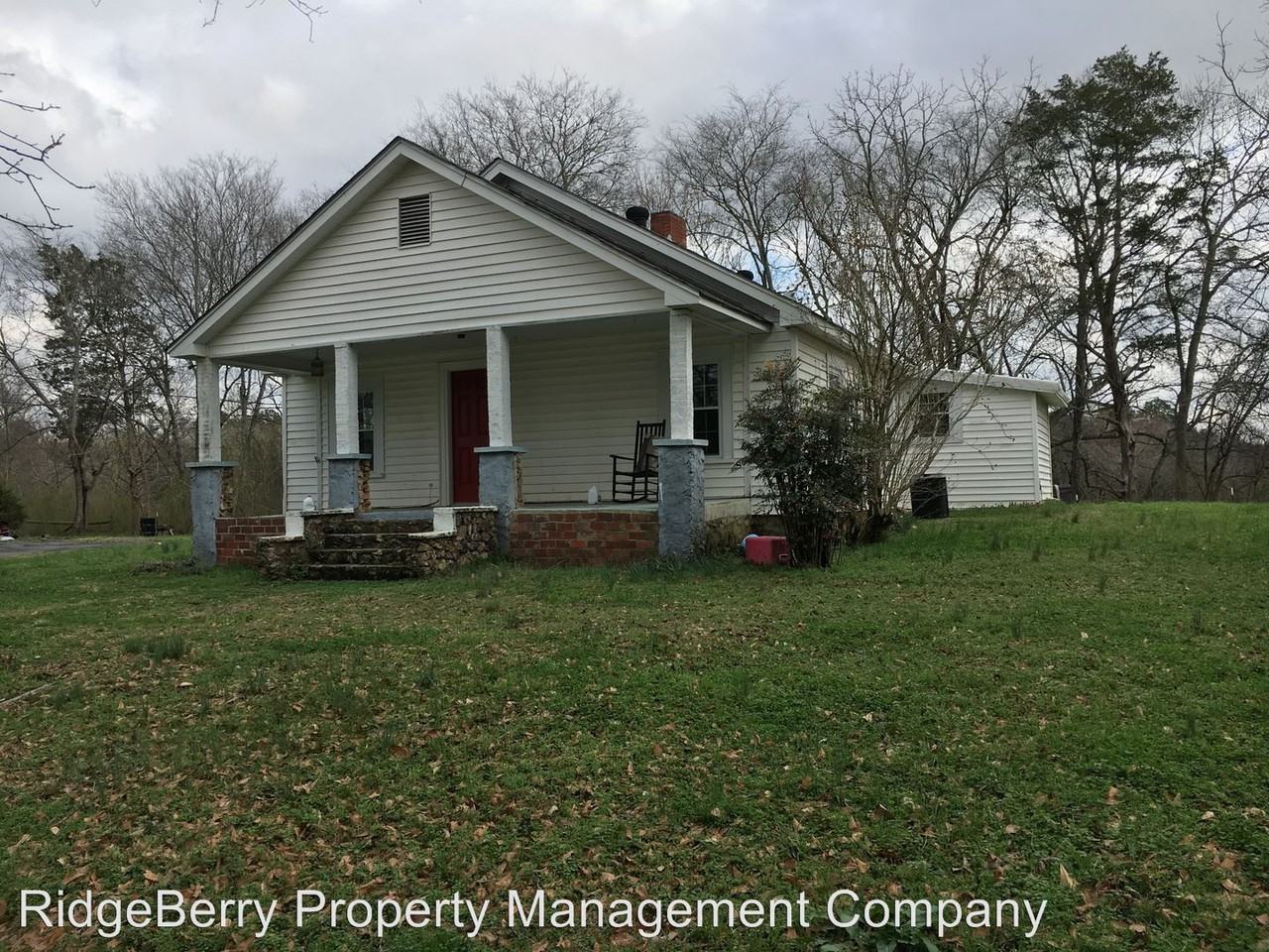 141 Abrams Rd SE - Photo 2 of 28