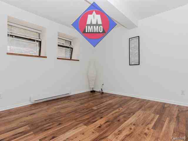 2055 Avenue Lincoln #106 - Photo 2 of 7