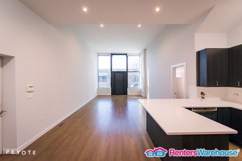 2034 W Grand Ave #1 - Photo 3 of 10