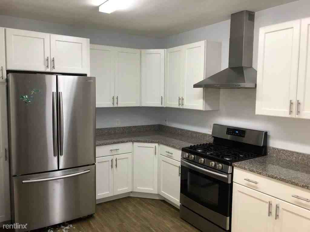 810 Tripoli St - Photo 2 of 5