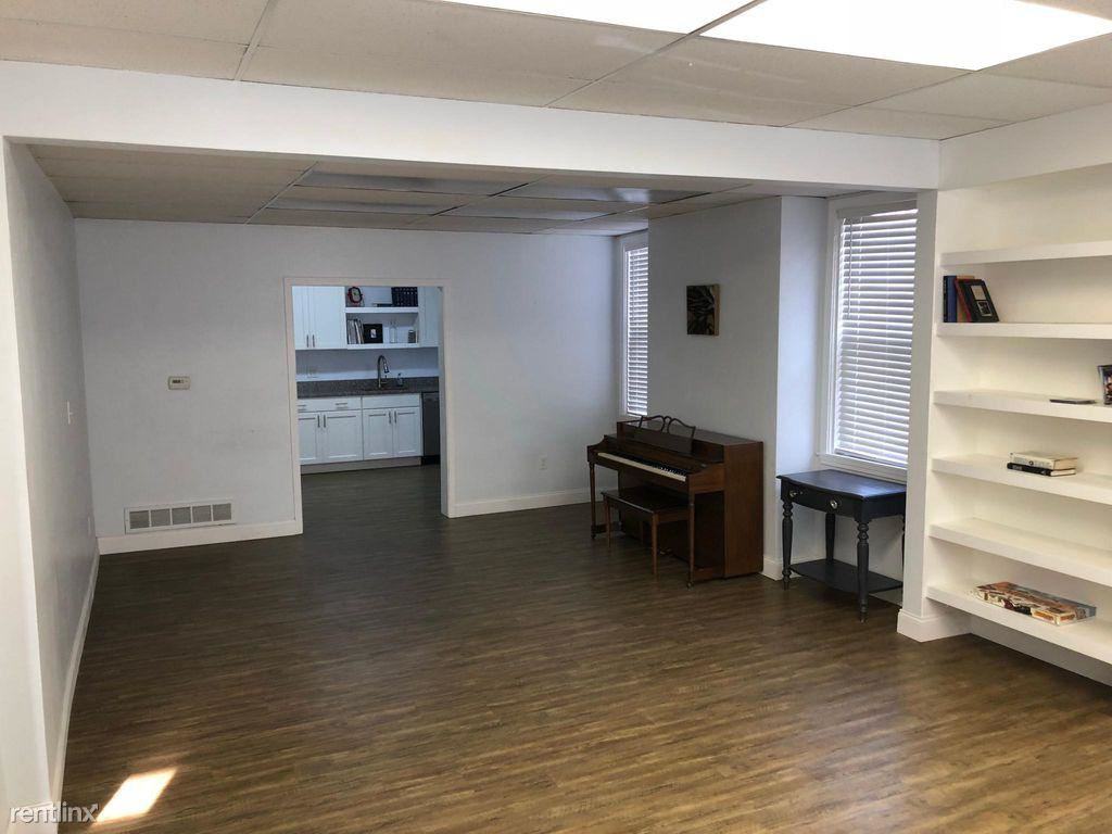 810 Tripoli St - Photo 3 of 5