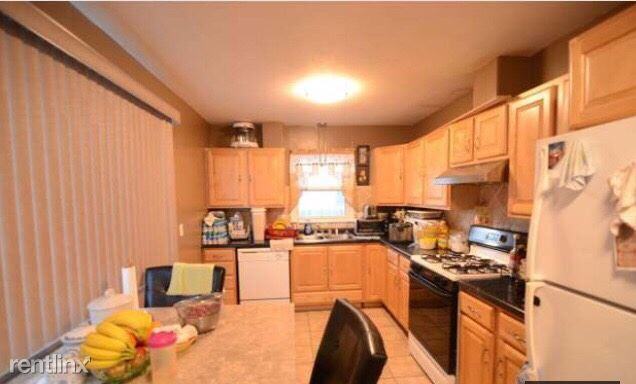 8344 California St - Photo 2 of 13