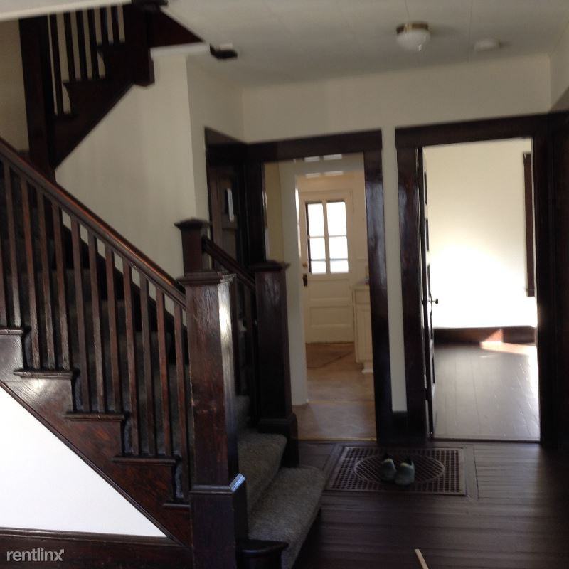 13 Foster Ave - Photo 3 of 8