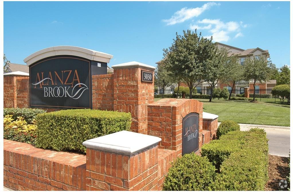 Alanza Brook - Photo 3 of 20