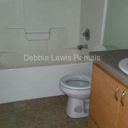 317 N Charles Willis Dr - Photo 2 of 20