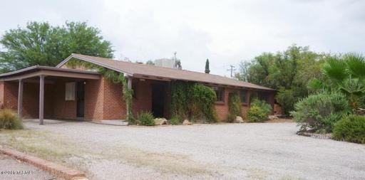 2733 E Devon St - Photo 2 of 12