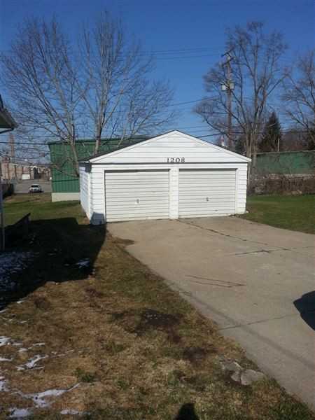 1208 S Holmes St - Photo 2 of 8