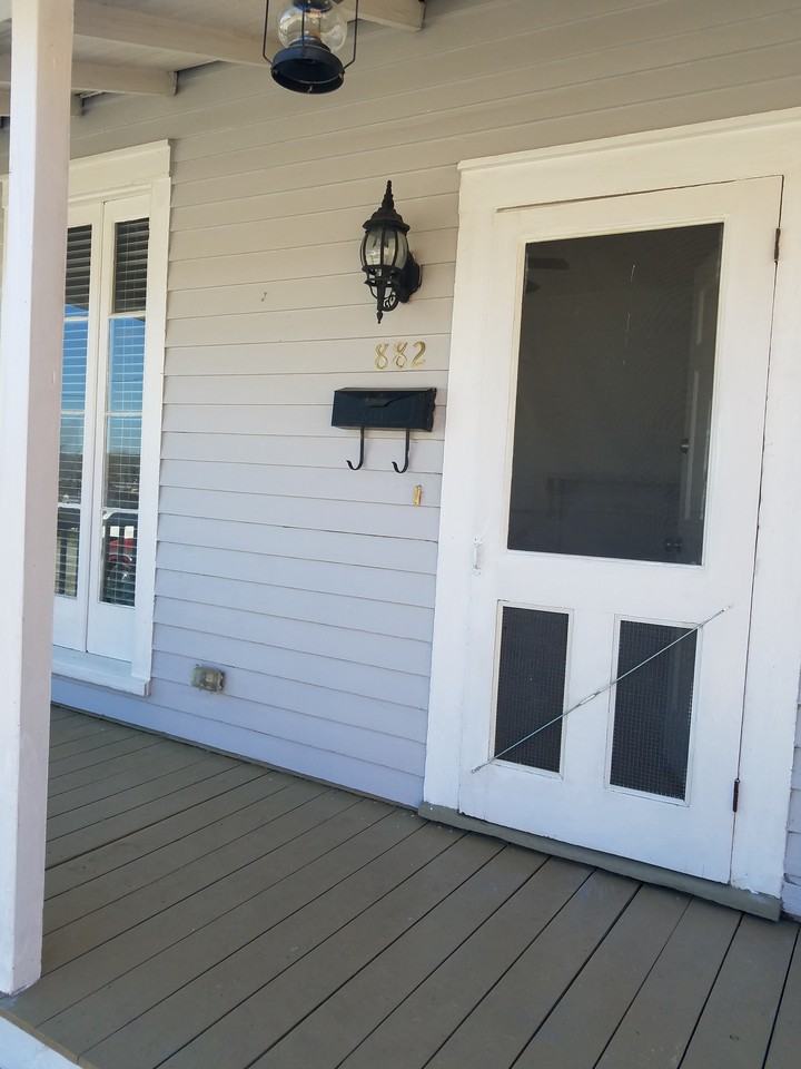 882 Walnut Street Lane - Photo 2 of 8
