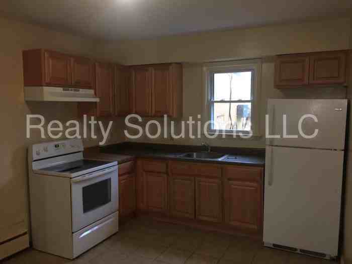 26 Lincoln Ave #28 - Photo 3 of 8