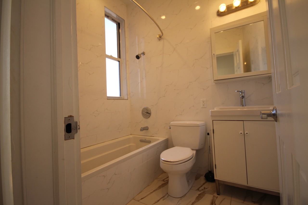 215 North Henry Street #30TO