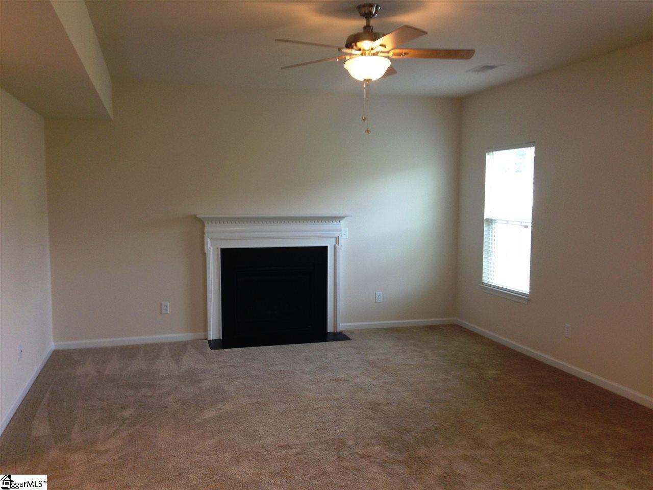 98 Young Harris Dr - Photo 2 of 18