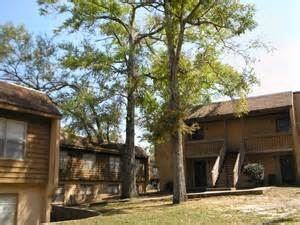 Country Club Woods Apartments - Photo 2 of 10