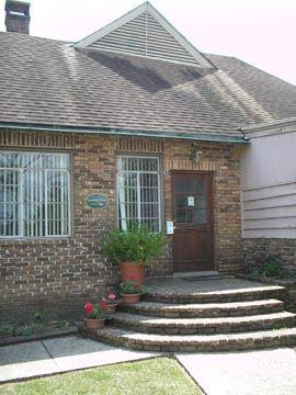 Country Club Woods Apartments - Photo 3 of 10