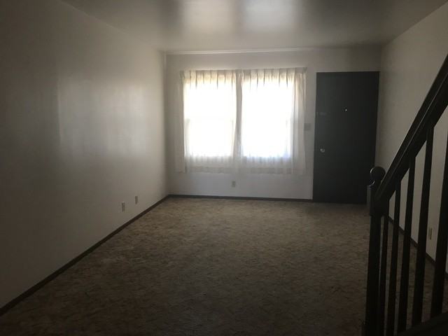 212 E Grant St #11 - Photo 3 of 4