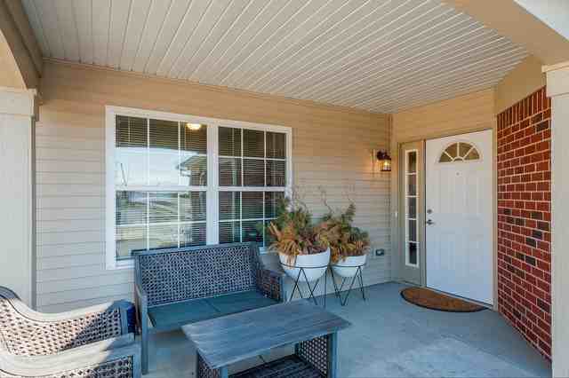 600 Farrington Dr - Photo 2 of 30