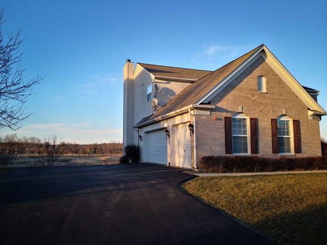 2628 Carrington Dr - Photo 2 of 23